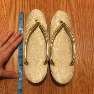 NWOT Vintage Japanese Handmade Gold Embroidery Wedge Sandals‼️see measurements‼️